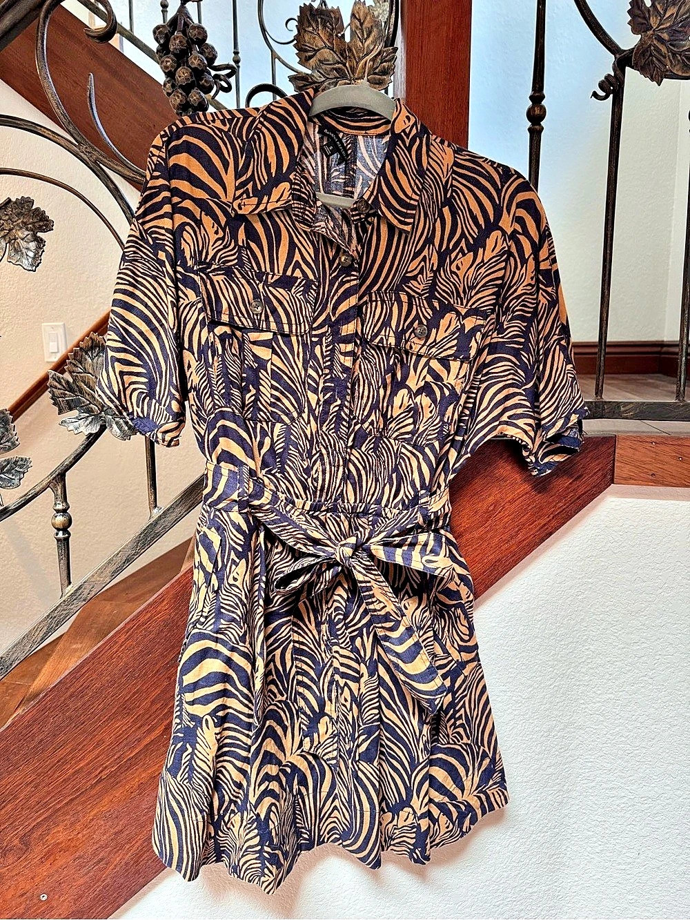 Banana Republic Zebra Print Mini Dress in Navy & Brown Size Small